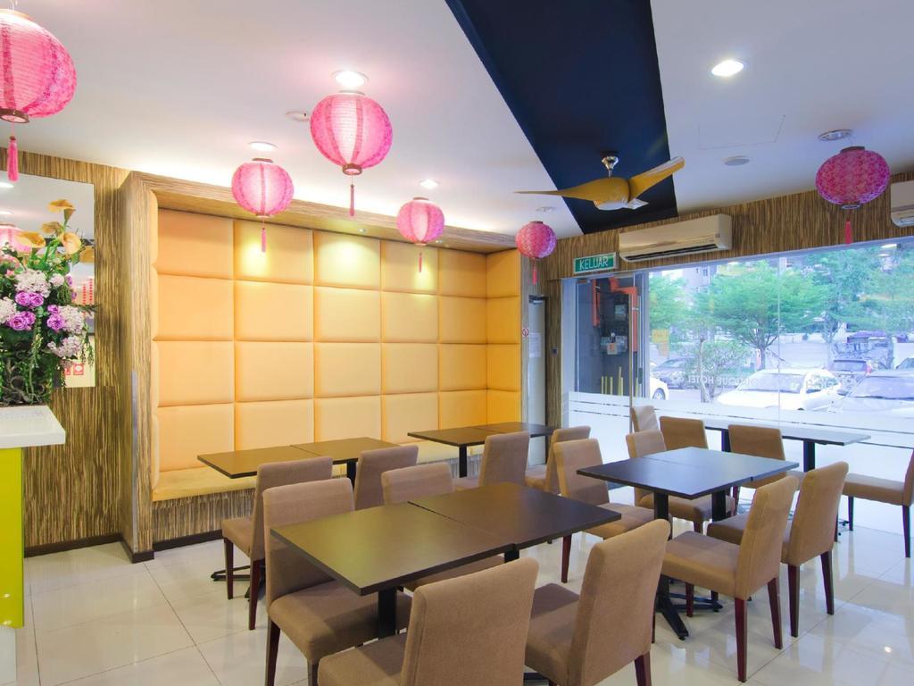 Eight Days Boutique Hotel - Mount Austin 조호르 바루 외부 사진